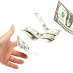 Mơ thấy mất tiền mang điềm báo lành hay điềm báo dữ? Đánh con lô nào?
