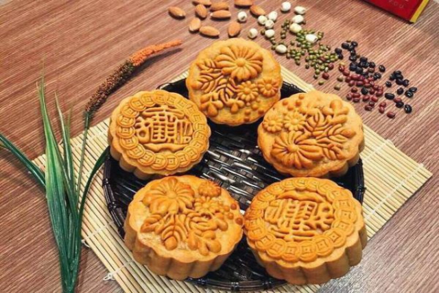 mo thay banh trung thu
